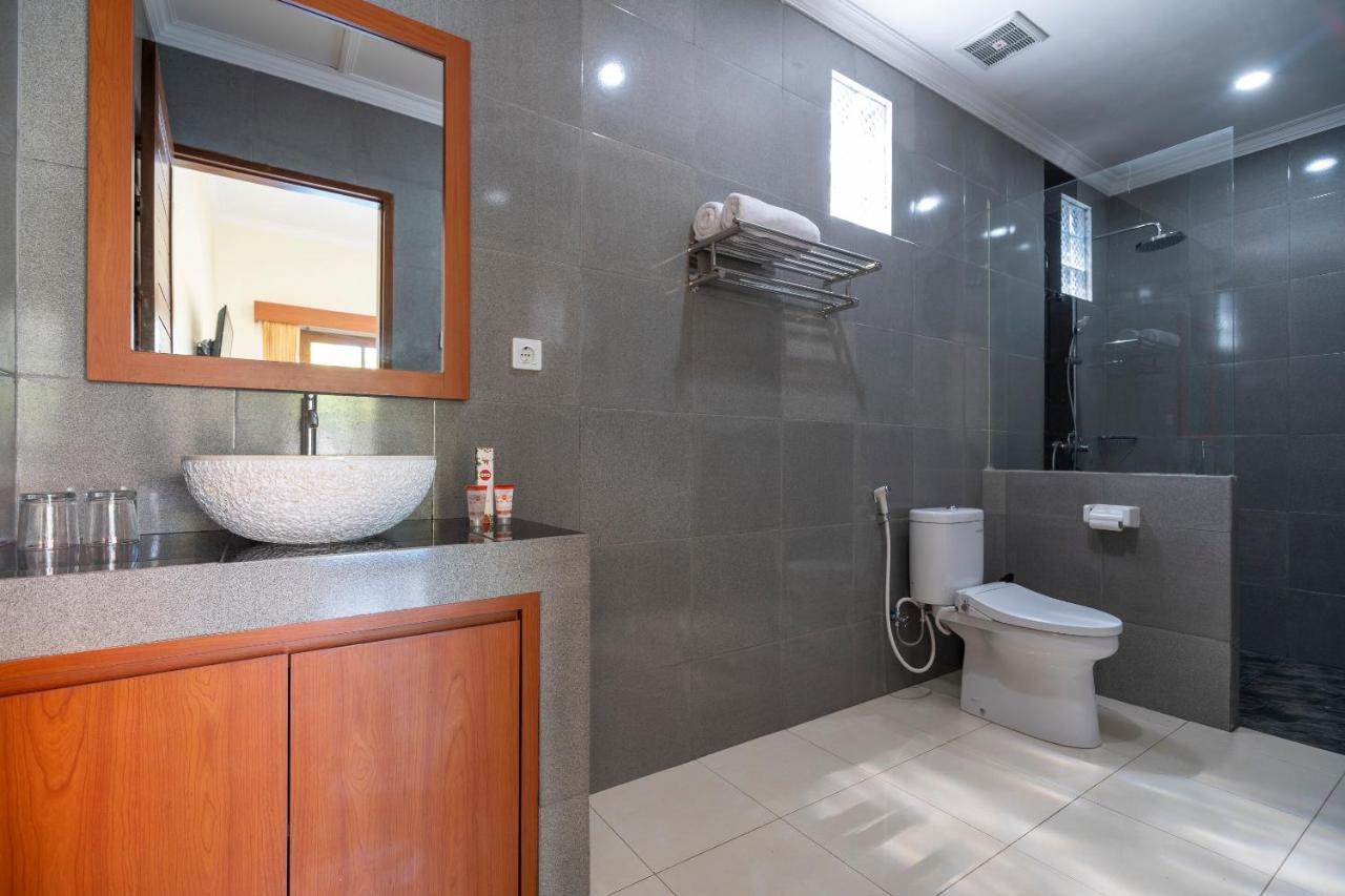 Oyo 912 Pondok Garden Bali Guesthouse นูซาดูอา ภายนอก รูปภาพ